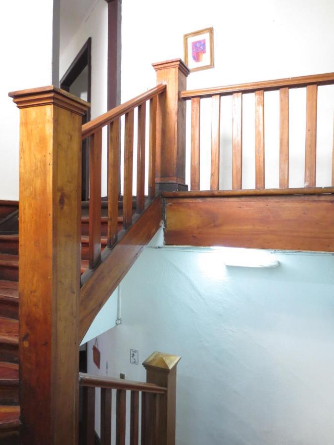 Hostal Plaza Londres 77 ซานติอาโก ภายนอก รูปภาพ